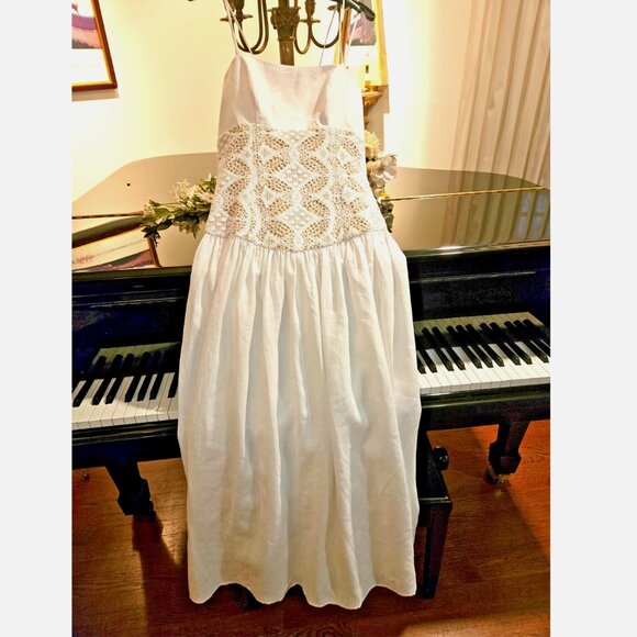 Silvia Tcherassi White Linen Pilar Maxi Gown, Size: MEDIUM - SOLD - Picture 15 of 15